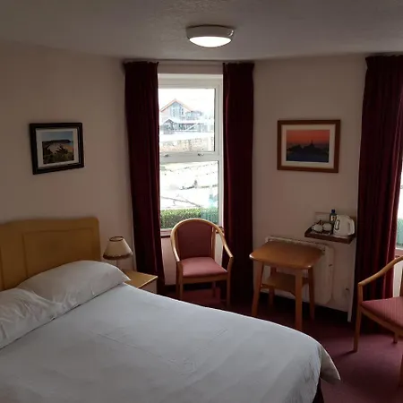 Bon Viveur בית הארחה 3*